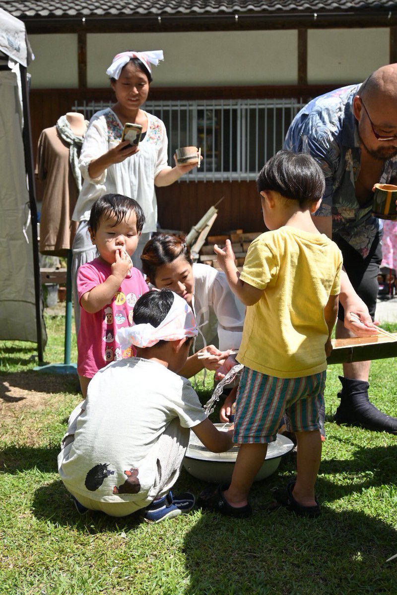 ShuHandpan's tweet photo. 改めて、コメナカハウスはみんなと共に作っていく作品？生き物？みたいだなと感じました。
いつもほんっとうにありがとうございます✨

楽しく生きることが一番の恩返しだと思うので、みんなで気持ち良い事考えてやっていこーねー！！✨

これからもよろしくお願いします✨ https://t.co/4R94zwO1Sf
