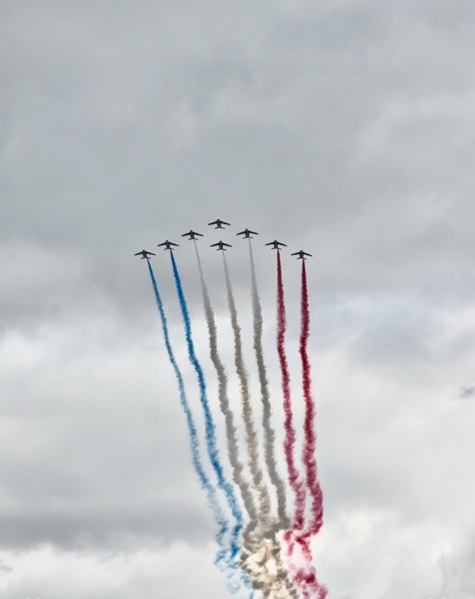 HalaAbouHassira's tweet image. Bonne fête nationale à la France et au peuple français ami.
Nous travaillons pour renforcer les relations entre nos pays et nos peuples à travers une reconnaissance pleine et entière de l’Etat de Palestine 🇵🇸🇫🇷
#14JuilletLeDéfilé
#fetenationale #14Juillet