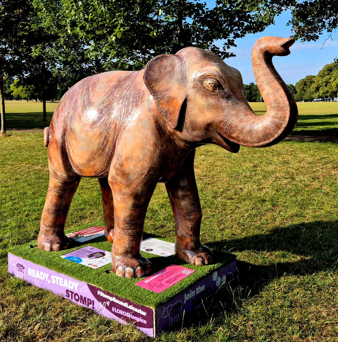 The #StompRoundLeicester #elephants have come to town and we spotted our first few out walking this morning. These are in Victoria Park and Nelson Mandela Park, but you can find them all around the city! Check out their website for a map, or download the app!

@visitenglandbiz