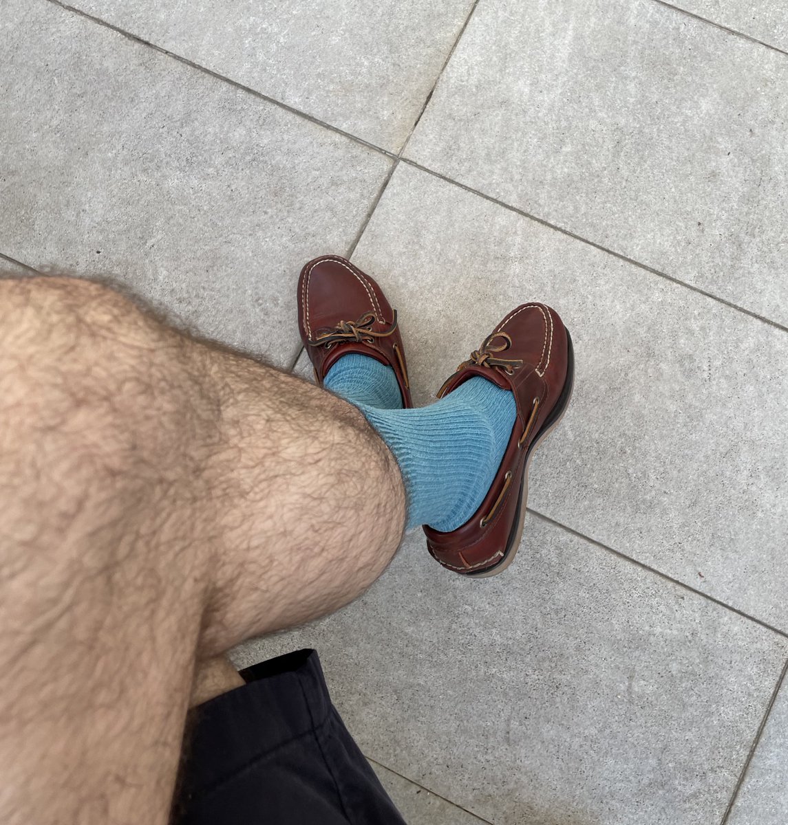 Le scarpe da barca con i calzini colorati 💘