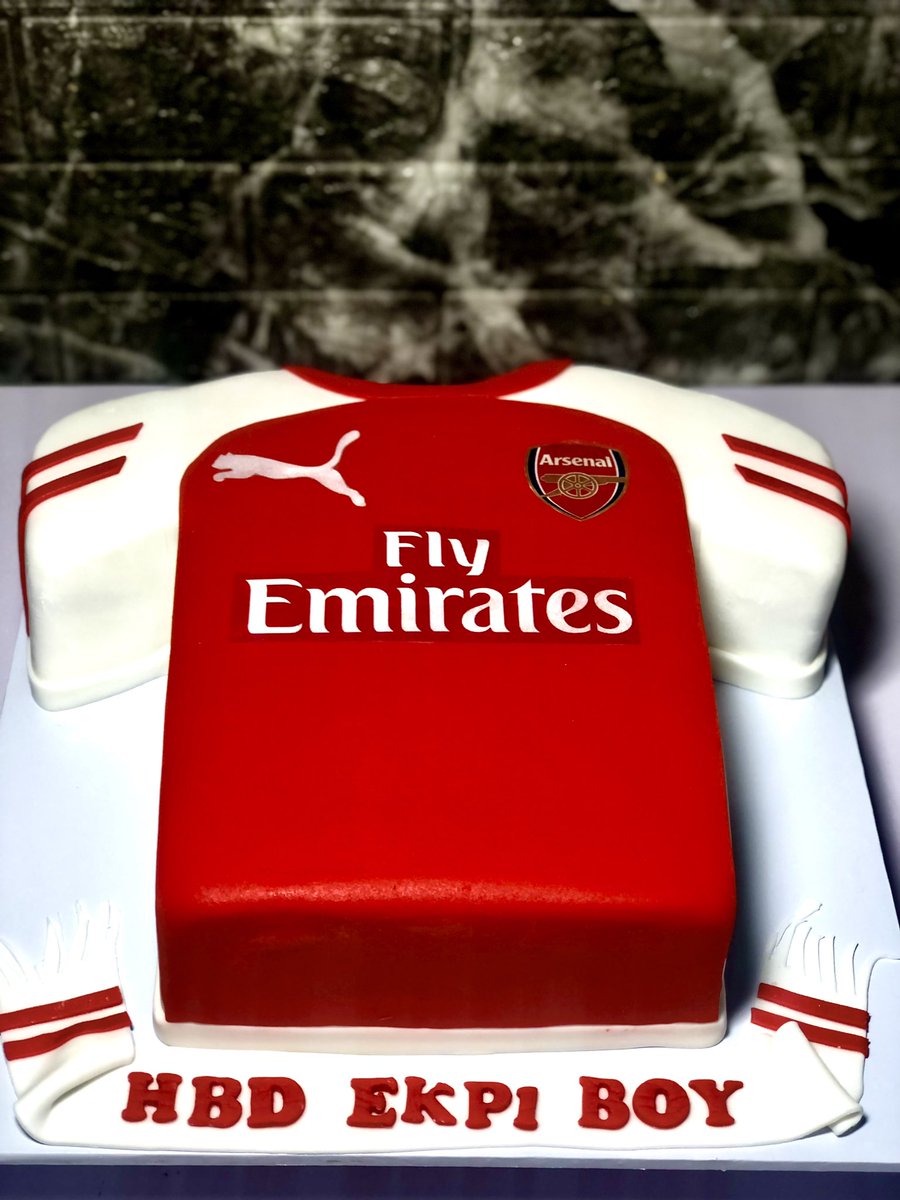 storezdidii's tweet image. Football lovers we cooked for y’all