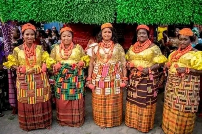 whiitetyger's tweet image. I stand before you today not just to speak,
But to remind us all of a people whose blood flows with the tides of the Niger Delta
A people whose spirit rises with the sun & whose hearts beat in rhythm with the waves
I speak of the Ijaw people.
Thank U. Long live the Ijaw Nation