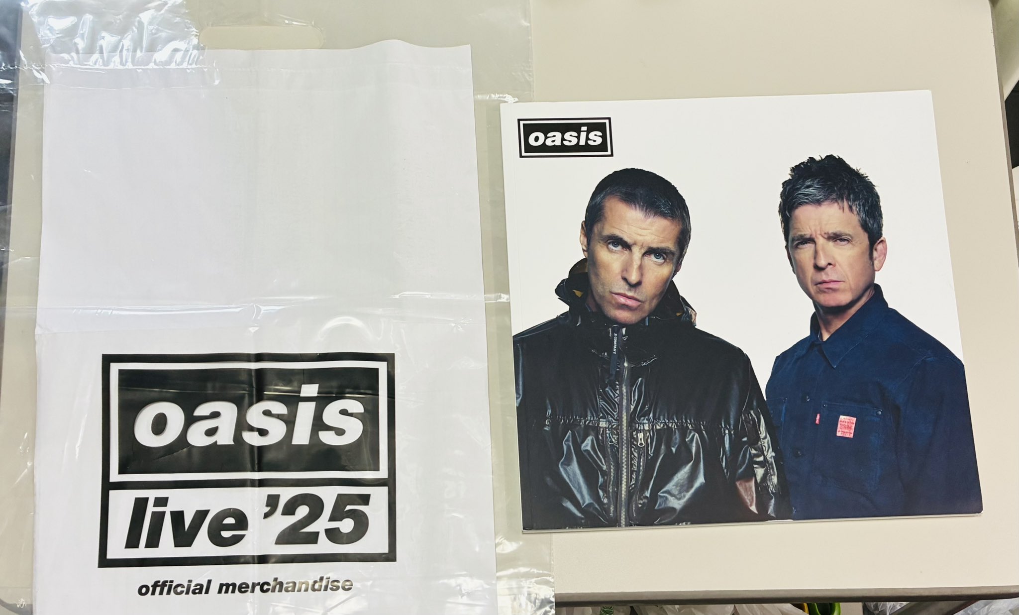 Oasis live'25 ツアーパンフレット Live '25 Official Tour Programme – Oasis Live '25