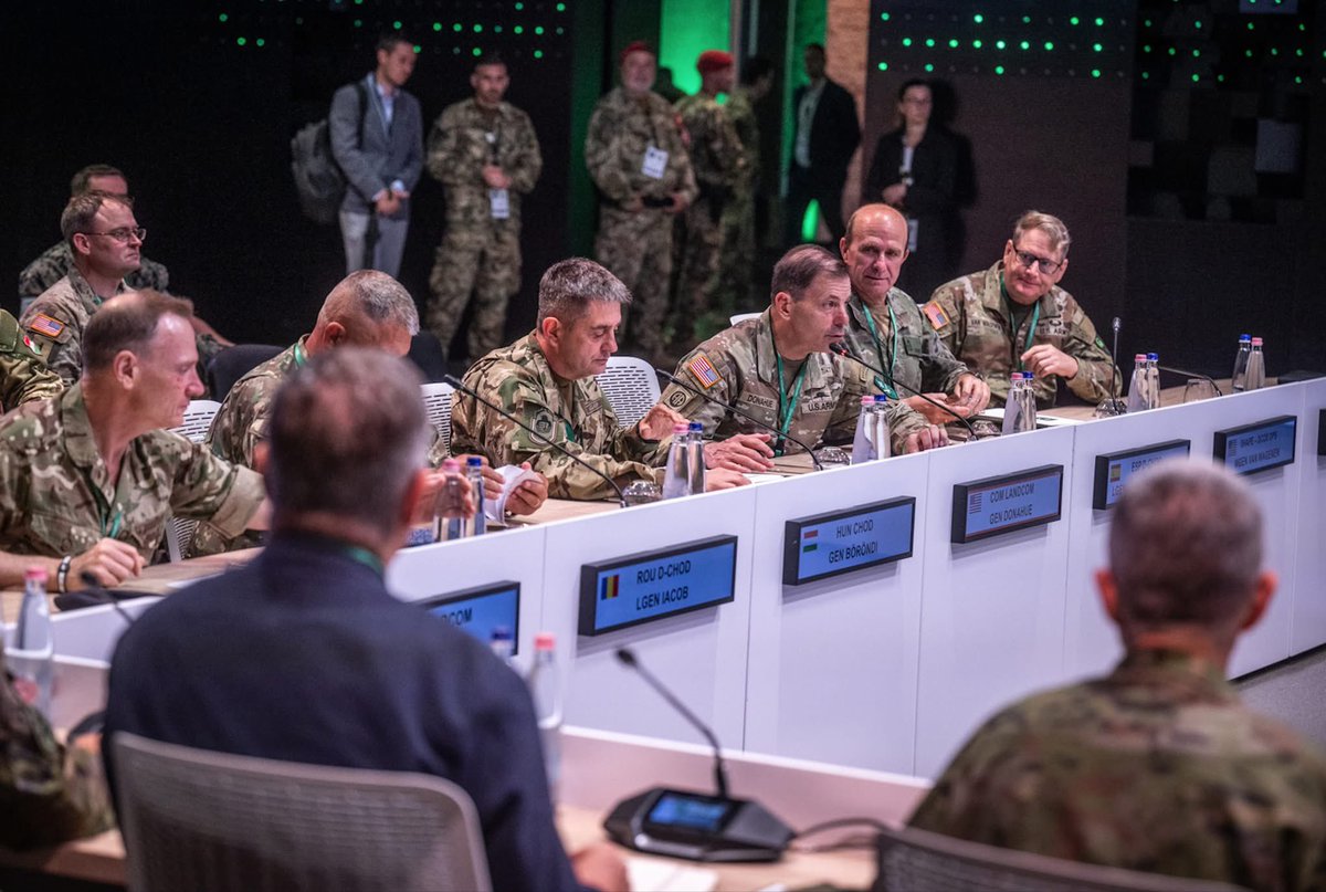 LANDCMD's tweet image. Corps Land Enabler and Development Synchronization (LEADS) Conference | 7–9 July 2025 | Budapest, Hungary 🇭🇺
Last week, NATO Allied Land Command hosted the LEADS Conference at the historic Várkert Bazár in Budapest.
At the invitation of the LANDCOM Commander, General…