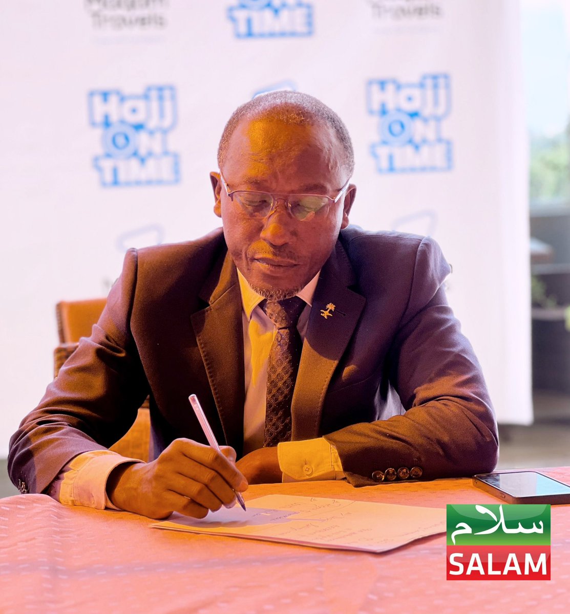 Thanks to <a href="/maqam_travels/">MaqamTravels</a> for the #HajjOnTime campaign, we'll help disseminate the info to ensure timely Hajj preparations. ~ <a href="/HajjiKaliisa/">Karim Kaliisa</a>, MD of <a href="/SalamTvUG/">Salam TV Uganda</a> &amp; <a href="/CharitySalam/">Salam Charity Foundation</a> 

 #SalamRoadToMakkah #SalamUpdates