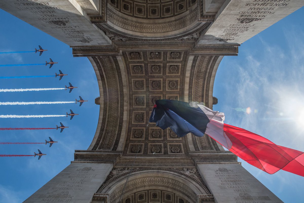 vpecresse's tweet image. En ce jour de #fêtenationale, hommage à toutes nos forces dans nos territoires en France et celles déployées a travers le monde qui se battent pour nos valeurs : liberté, égalité, fraternité. Bonne fête à tous les Français ! 🇨🇵