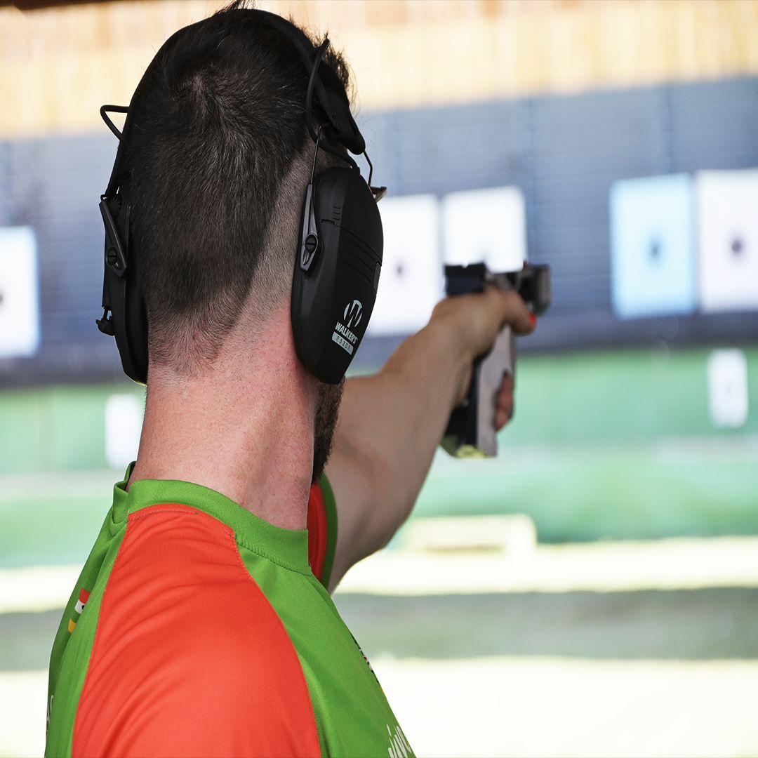 🎯 Pistola Estándar
Este domingo vivimos una gran jornada en Prado Salobre: dos tandas, buen tiempo y mucho compañerismo en la línea de tiro.
¡Gracias a todos los participantes por seguir haciendo crecer este deporte! 💪
#PistolaEstándar #TiroOlímpico #FederaciónRiojanaTiro