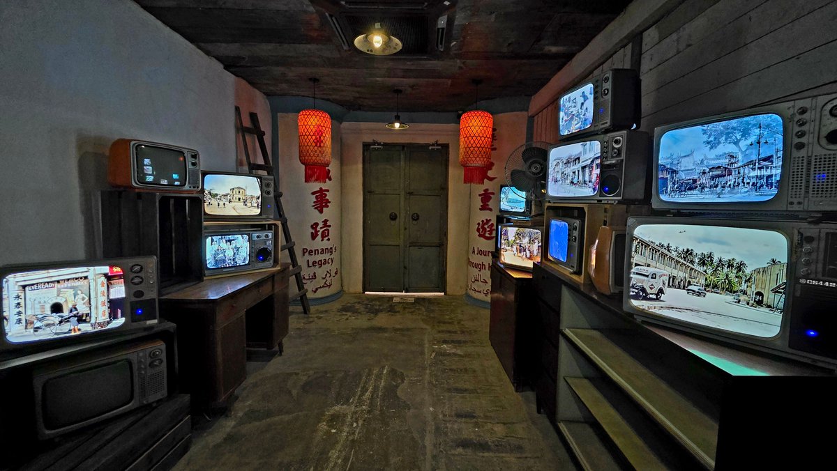 With its blend of multimedia storytelling, period costumes and historical artefacts, the Penang History Gallery is a compelling new addition to the island’s cultural attractions: buff.ly/BIjNgoC 

#AsianTrails #Malaysia #Penang #PenangHistoryGallery