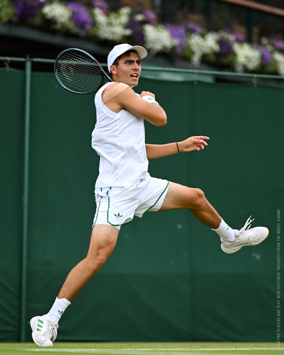 head_tennis's tweet image. First Grand Slam vibes 🌱✨
Our #TeamHEAD player Ivan Ivanov claimed in London the Boys' SIngles title to became a Junior Grand Slam champion for the very first time!
Proud of you, Ivan — and even more excited for the journey ahead.