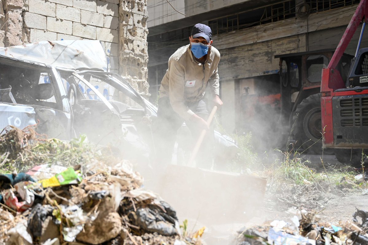 UndpSyria's tweet image. 🧹 From Arsal camp to cleaning up #Homs: Bilal, Nour & Abdel Hamid are among 300+ people hired through @UNDP's 🇯🇵 @JapanGov-supported project removing 30,000 tons of waste across #Syria.
📖Read their inspiring story of return and recovery: go.undp.org/Ujn