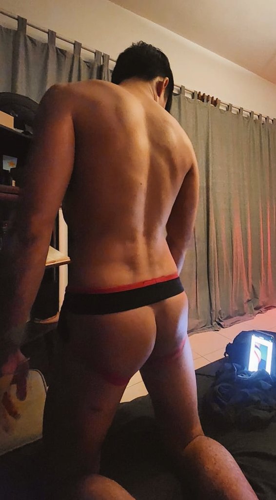 Good Time = Growl Time⛄💉❄️💦 tweet media