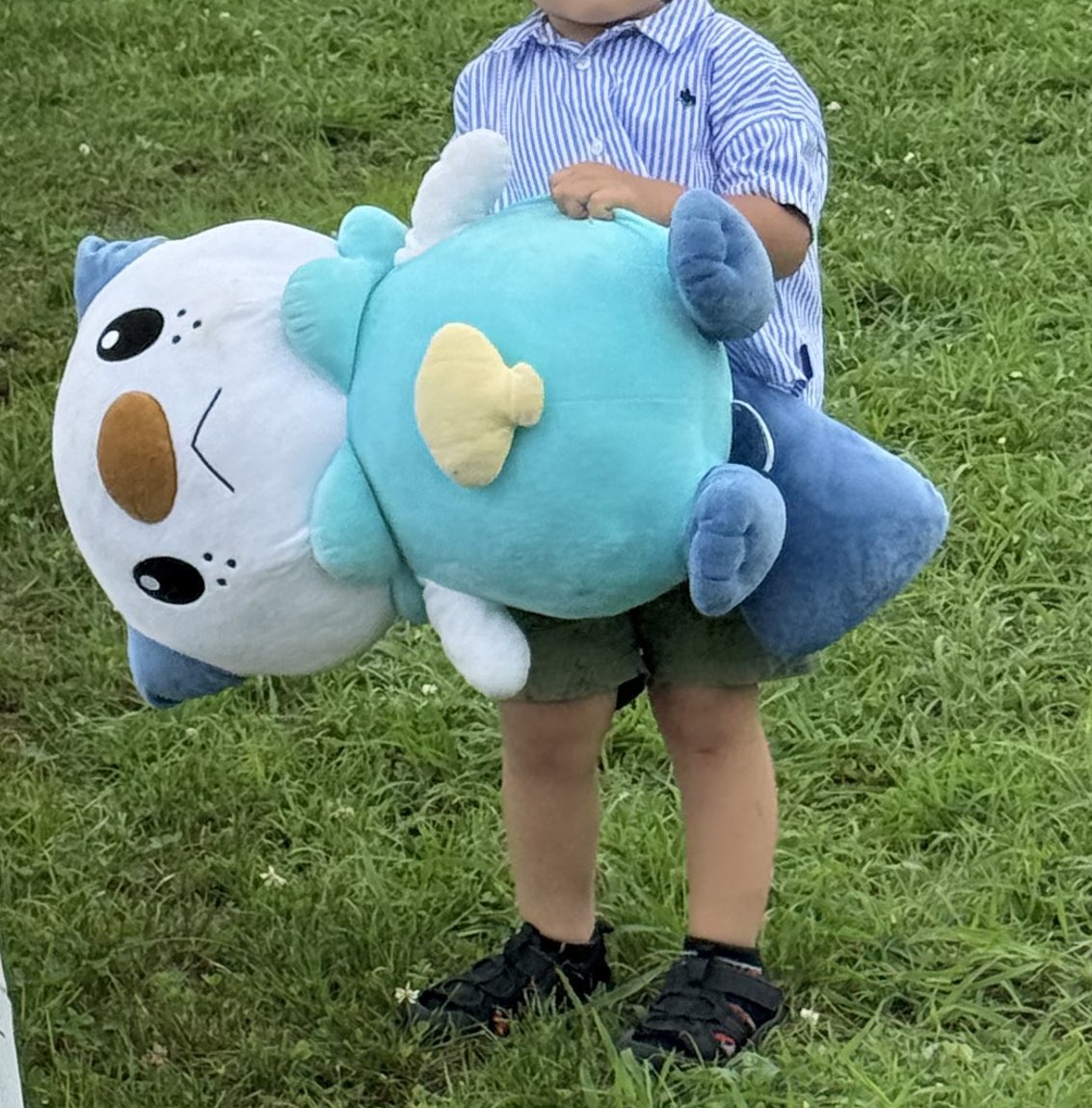 chan_vstar's tweet photo. 娘も息子もめっちゃ楽しそうでよかった笑
大喜びで滑り台してました🦦

息子とミジュマル... https://t.co/W1Ftz97oOr