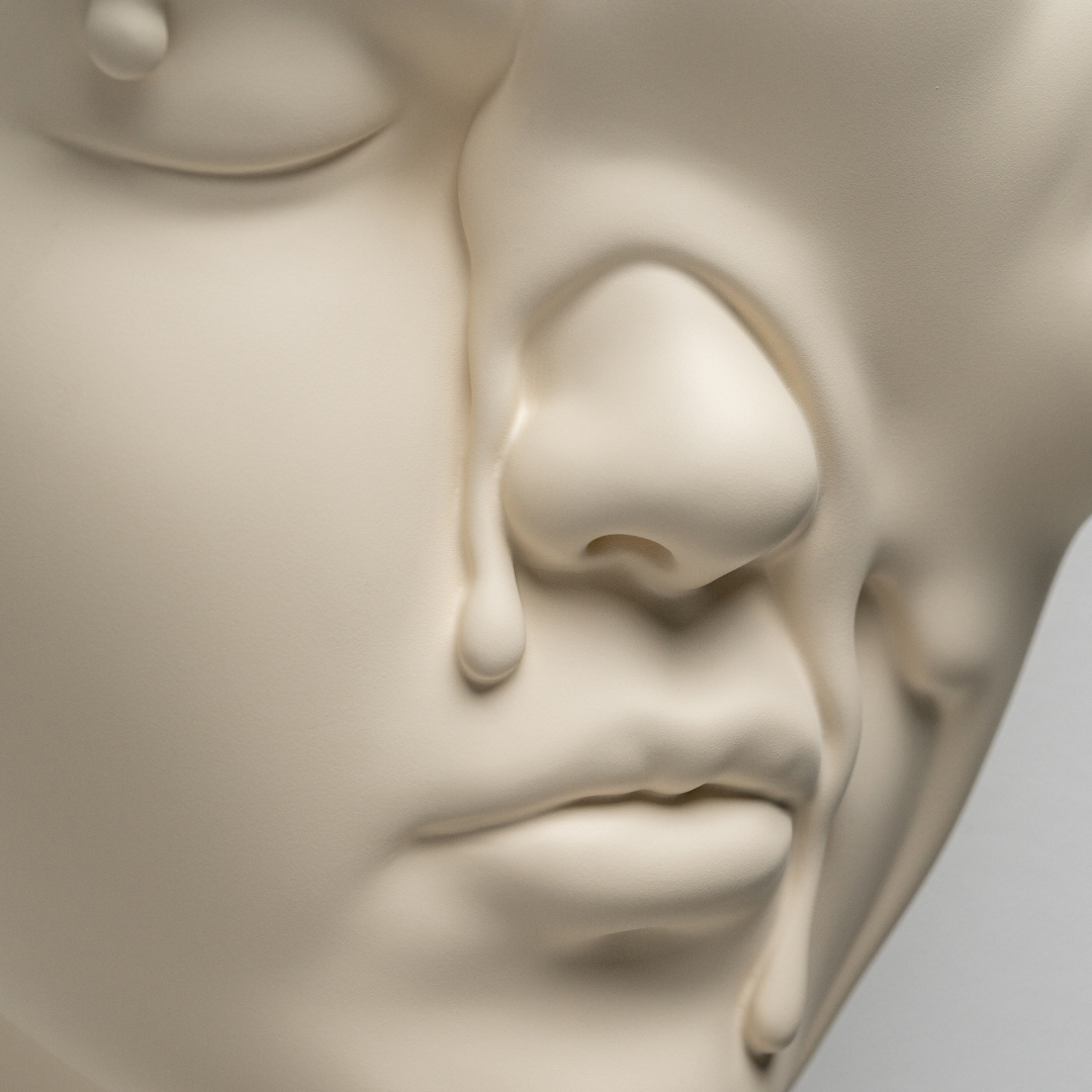 avant_arte's tweet image. Introducing a new limited edition sculpture by Johnson Tsang – ‘Remembrance’.
For Johnson, the piece embodies a necessary acceptance of the past – a delicate fusion of holding on and letting go.
The draw is open now. Enter here: avantarte.co/jtsang-remembr…