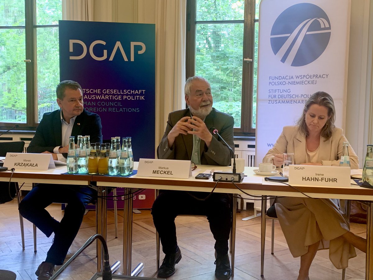 Der GK #Polen widmet sich heute der innenpolitischen Lage in Polen nach den Präsidentschaftswahlen&amp;die Auswirkungen auf die 🇩🇪-🇵🇱 Beziehungen.  <a href="/MarekKrzakala/">Marek Krząkała🌎🇪🇺️🇵🇱️</a> erläutert das Wahlergebnis&amp;was von Präsident Nawrocki zu erwarten ist. <a href="/IreneHahnFuhr/">Irene Hahn-Fuhr</a> kommentiert aus 🇩🇪 Sicht. <a href="/dgapev/">DGAP</a>
