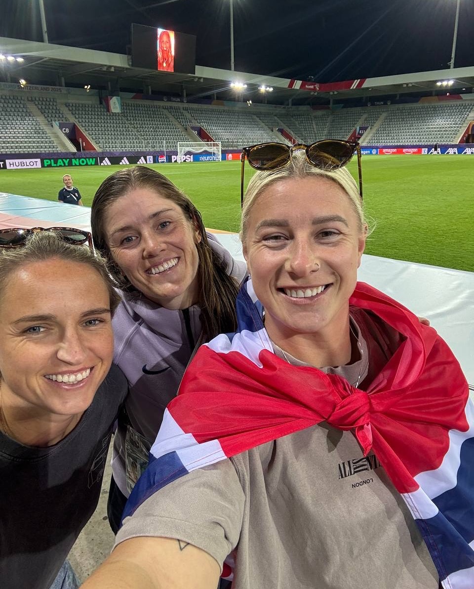 AdobeWFACup's tweet image. Some of the stars of the #AdobeWomensFACup have been showing up to support their besties during #WEURO2025 🥰