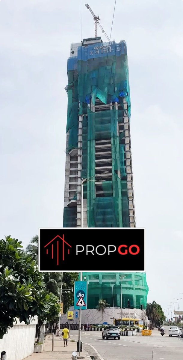hyderabadprop's tweet image. 🏙️ Mumbai real estate hits the sky!
📈 ₹2,85,000 per SFT 🤯That’s not just luxury — that’s history being written in concrete &amp;amp; glass. Who’s buying? Who’s selling? Who’s dreaming?

#Mumbai #RealEstate #PropGo

PropGo | 9949762000 | propgorealty.com