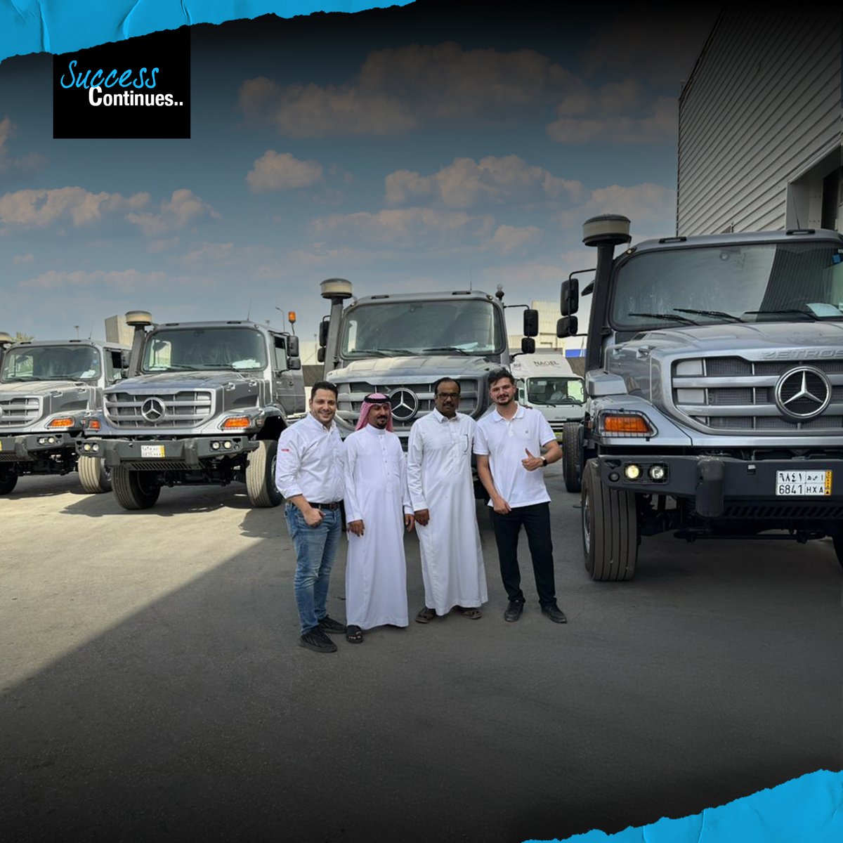 MBTrucksKSA's tweet photo. سعدنا بالشراكة الناجحة مع أحد عملائنا، حيث تم تسليم دفعة جديدة من شاحنات #مرسيدس_بنز التي ستكون جزءاً من أسطول الشركة وعاملاً في إستمرار نجاحها.
#SuccessContinues 🤝
#Juffali 💙 https://t.co/OrjELf4MOb