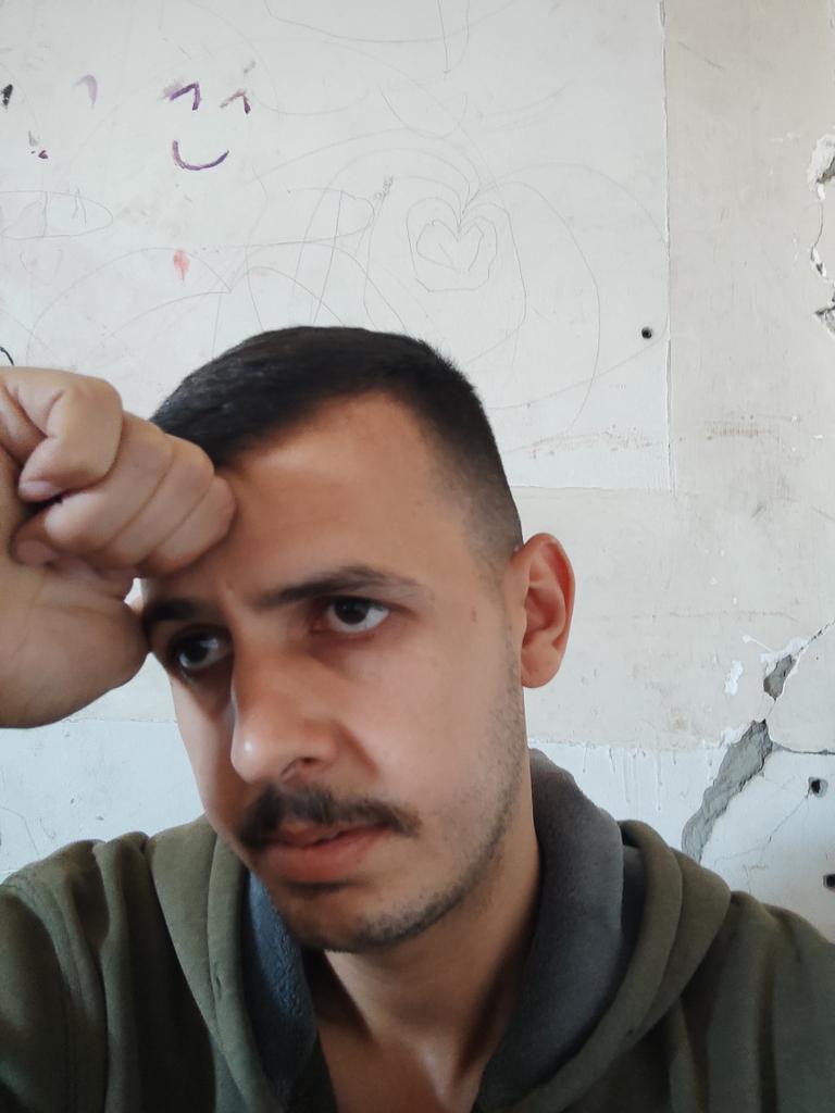 balmassri8's tweet image. I feel like I'm failing my family and young children who wait for me every day to bring food and I can't bring food because there have been no donations for three days. Do we not deserve to eat? Are you unable to make our voices heard?
Can't everyone donate to us? We are not…