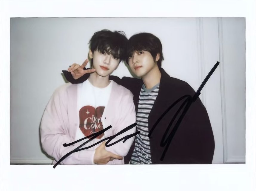 nahyuckcrumbs's tweet photo. another one thank you 😆 https://t.co/pGyEA9QXLE
