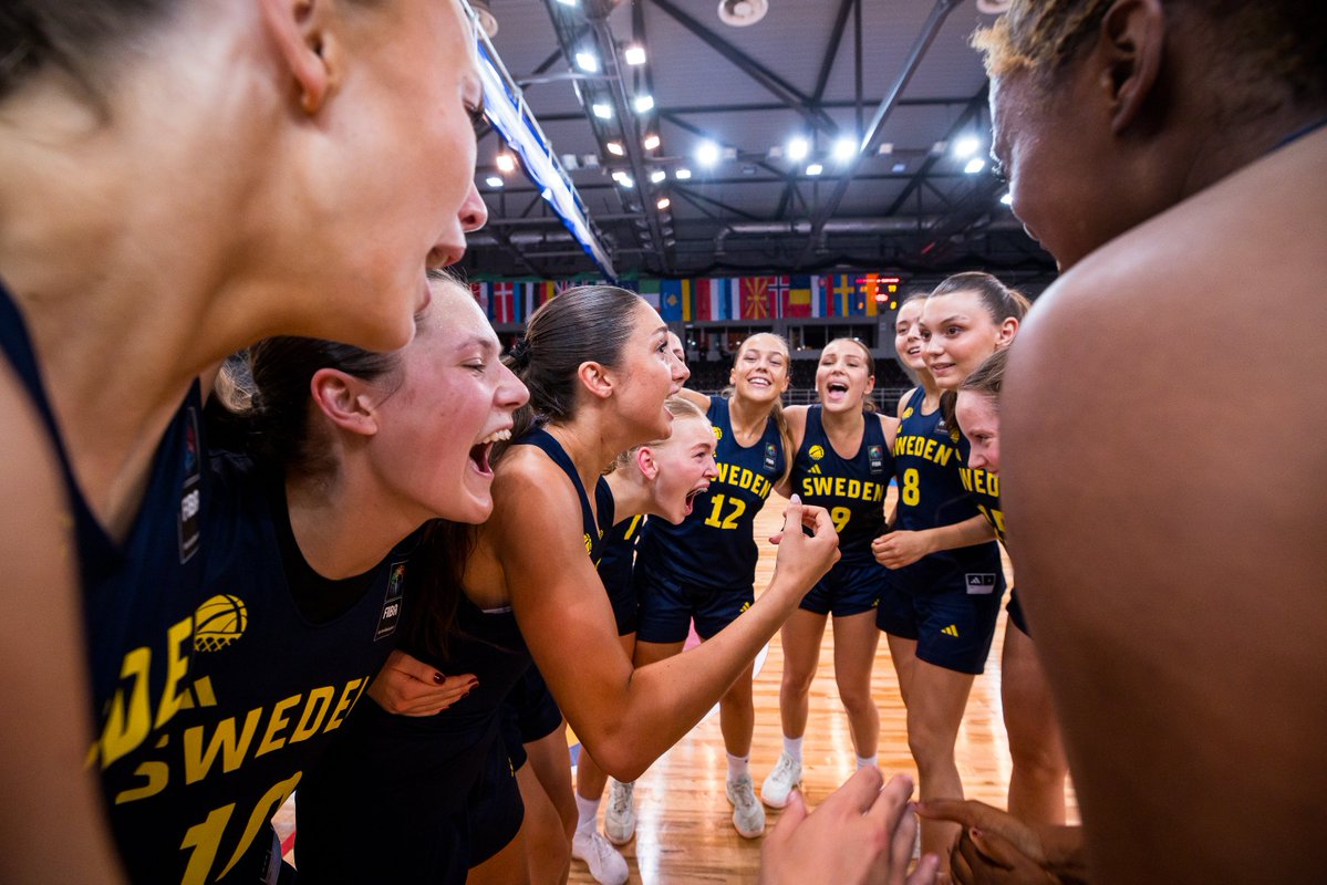 ALL THE FEELS. 🥹💛🇸🇪

The Women’s U18 was crowned #U18EuroBasket Division B champs yesterday - for only the second time ever (2016).

#SwedenBasketball | #DareToBelieve