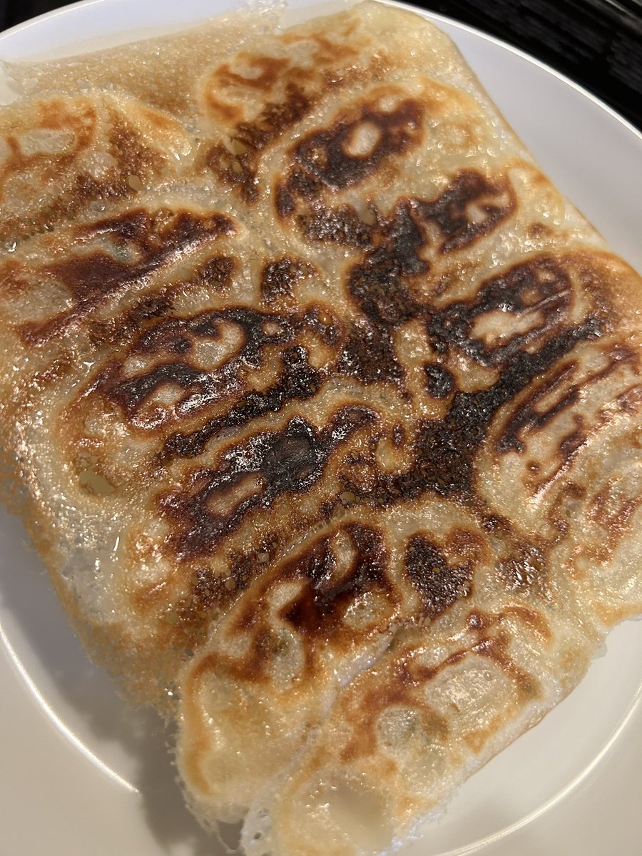 お疲れ様です🍺
今日は仕事はよ終わったんで飲んでます🙆ギルティギアはおやすみで🎮
酒飲んだらいつものプレーは無理っす笑