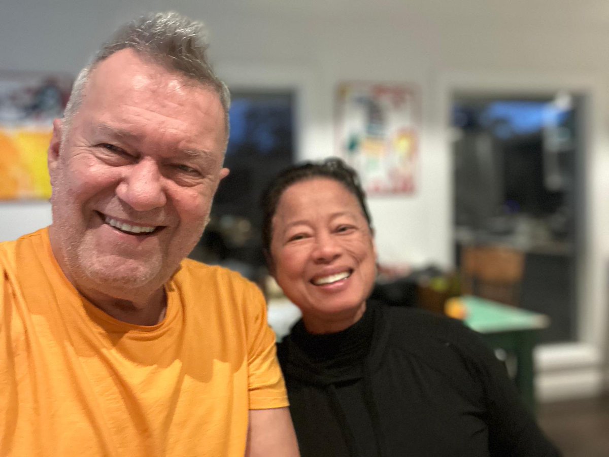JimmyBarnes's tweet image. Jane & I have been able to spend over 2 weeks at home. It’s been such a needed restful time for me. We’ve been eating a lot of what we grow, but there’s a critter eating our carrots. Jane’s baking sourdough loaves everyday…it used to be my job, but of course she’s great at it.…