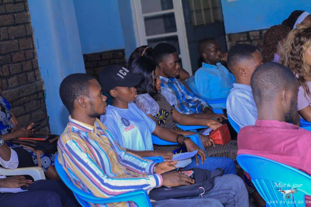 Assistés par la Représentante du Médecin Coordonnateur Provincial Paludisme à la Division de la Santé du Kasaï Oriental, les membres du <a href="/JeunesContre/">Corps des Jeunes contre le Paludisme de la RDC🇨🇩</a>  ont tenu leur réunion de planification et validation de leur plan d'action annuel 2025.<a href="/ALMA_2030/">African Leaders Malaria Alliance (ALMA)</a>