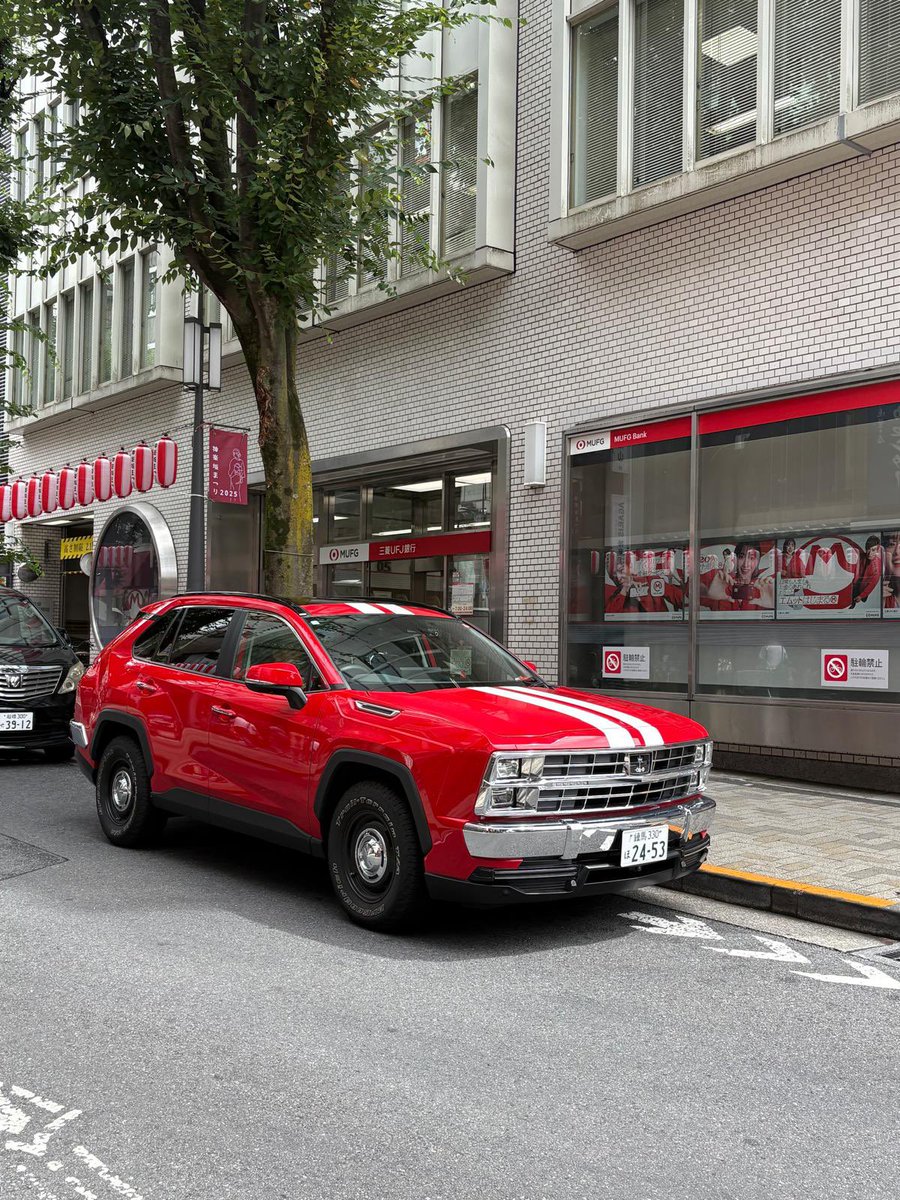 PeterNunn3's tweet image. It’s the Mitsuoka Buddy, a RAV 4 base Chevy knockoff. 

Literally, Big in Japan 🇯🇵