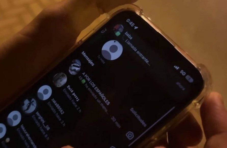 Graban el teléfono de un magrebí en Torre Pacheco. En sus mensajes de Instagram puede verse que está en un grupo llamado "A por los españoles". 

Aquí tenéis a los "seres de luz" de los que habla La Sexta. Se retratan ellos mismos.