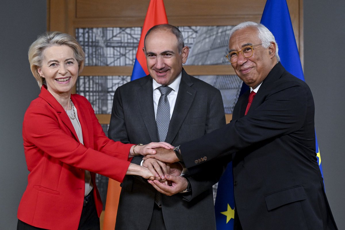 eucopresident's tweet photo. 🇪🇺🤝🇦🇲 Important meeting with @NikolPashinyan and @vonderleyen to reaffirm the growing partnership between the EU and Armenia.

The EU strongly supports Armenia’s ambitious reform agenda. We commend Armenia’s efforts to ensure stability in the South Caucasus, particularly continued engagement in peace talks with Azerbaijan and steps toward the normalisation of relations with Türkiye.

The recently agreed EU-Armenia Partnership Agenda marks a new chapter in our relationship, fostering closer regional and economic links.

We look forward to Armenia hosting the European Political Community summit in 2026!
https://t.co/SczcsrmNjX