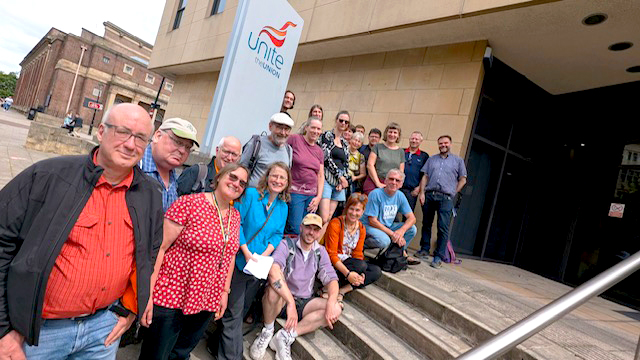 UniteNEYH's tweet image. We were delighted to welcome visitors from the German Education Union GEW to Newcastle last week – great to have the opportunity to talk to international colleagues about the work unions do on workers’ rights and equality
#UniteNEYH