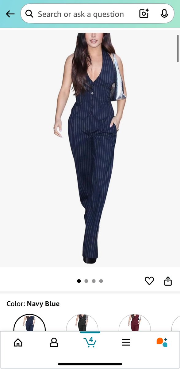 laur2137's tweet image. Cracking up at this fit on Amazon model look vs. a real person in the comments look.