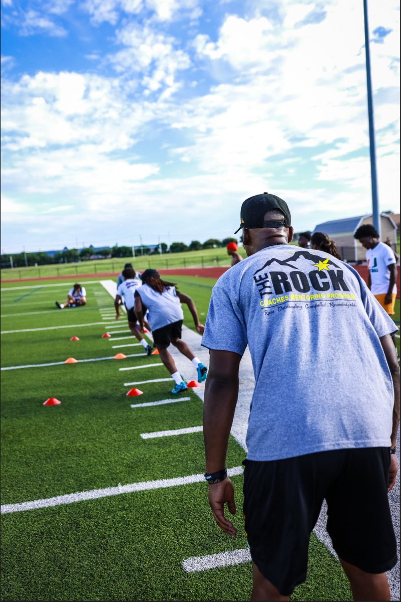 thestreetcoach_'s tweet image. Group Training

📅: 07/29-07/31
⏰: 12-1 DBs, 1-2 WRs
📍: 700 Mary St, Arlington, TX
🔗: draftprep.org/cart

#DraftPrep #WRdrills #DBdrills