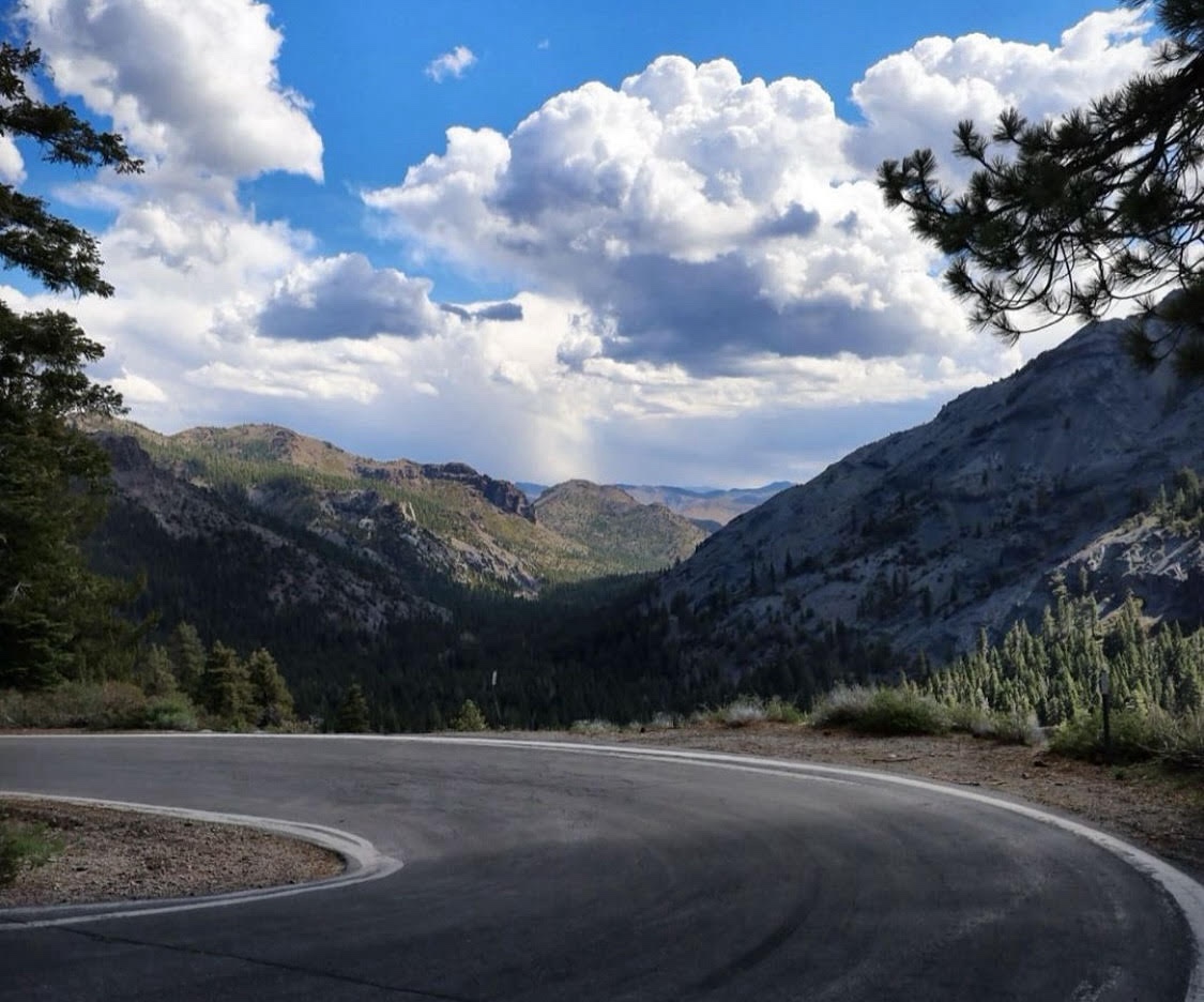 The iconic national parks in #CAHishSierra might be the primary reason to visit—butit's ideally suited for the perfect CA road trip. We're following our new SF to Yosemite itinerary with a dip in the Eastern Sierra for a little something extra.

👇 californiahighsierra.com/trips/sf-yosem…