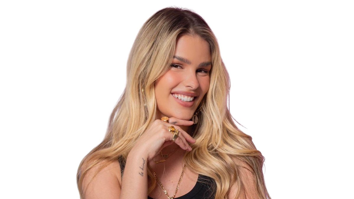 cyberbrotherr's tweet image. Paredão formado! Quem vocês acham que fica? @acessheitor , @DouglasJr500 , @comentagusta ou @comentoya_
Lembrando que dessa vez duas pessoas saem!