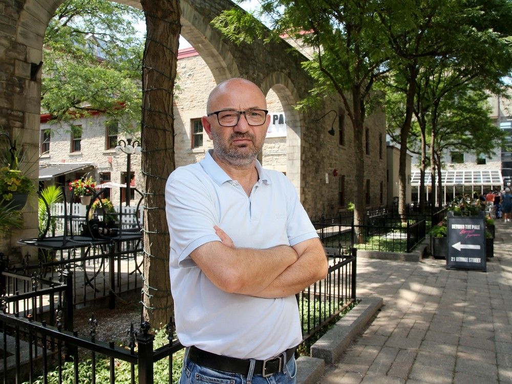 ‘It just doesn’t seem fair’: Clarendon Courtyard patios to close early due to NCC construction ottawacitizen.com/news/clarendon…