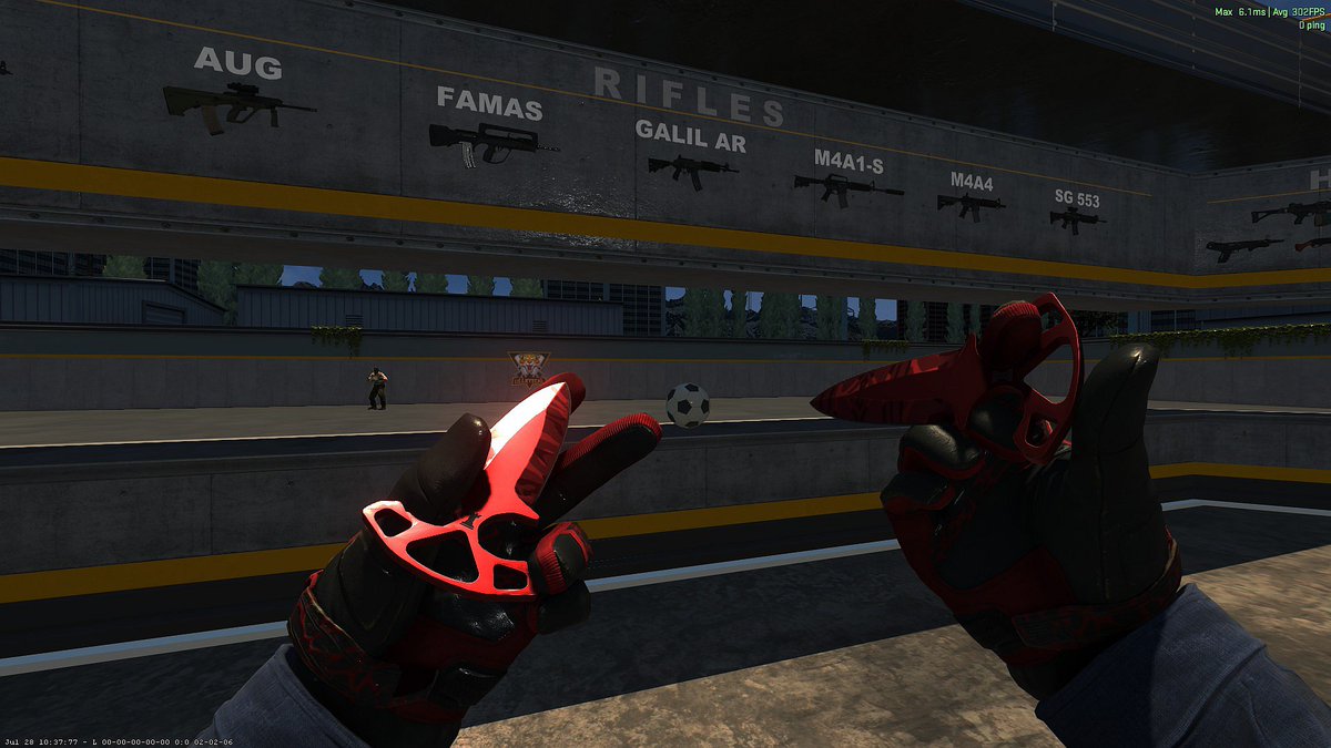 Bugs here, bugs there, but they fixed the daggers + they turned the left dagger blade, so I have 2 diamonds on playside now, W xd

BEFORE                            and                          AFTER