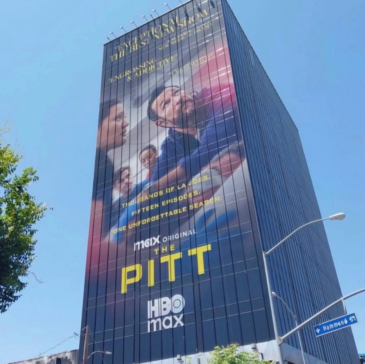 sixteenthirty3's tweet image. what if we kissed in front of the pitt building