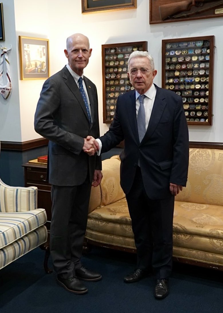 Rick Scott (@senrickscott) on Twitter photo .<a href="/AlvaroUribeVel/">Álvaro Uribe Vélez</a> siempre ha sido una voz líder por la libertad en Colombia y en toda América Latina. La persecución política y los ataques brutales bajo el régimen socialista de Petro son inaceptables. No silenciarán la lucha por la libertad. Estados Unidos apoya al pueblo de .<a href="/AlvaroUribeVel/">Álvaro Uribe Vélez</a> siempre ha sido una voz líder por la libertad en Colombia y en toda América Latina. La persecución política y los ataques brutales bajo el régimen socialista de Petro son inaceptables. No silenciarán la lucha por la libertad. Estados Unidos apoya al pueblo de