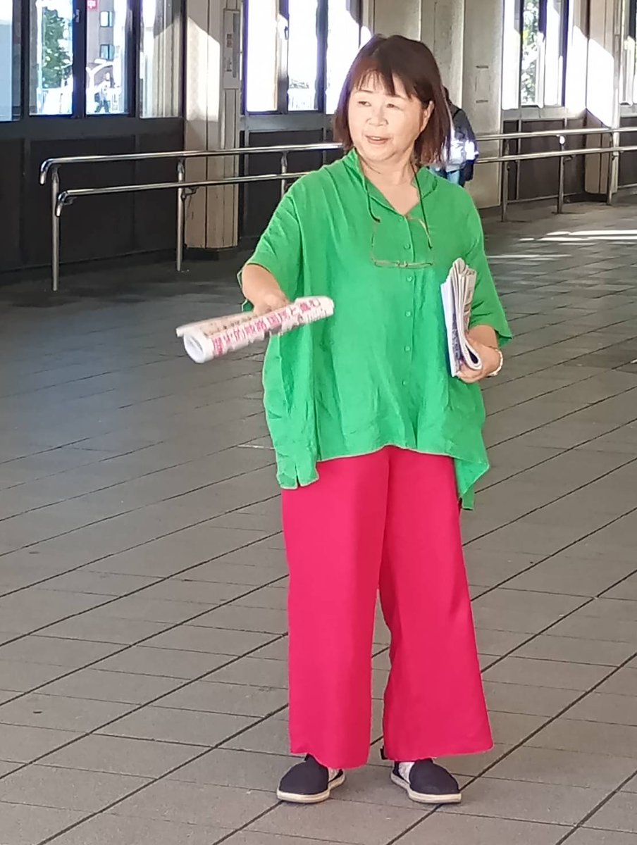 ７月２９日の朝は、津田沼駅北口で定例宣伝を行いました。金光理恵市議や地域のみなさんと一緒でした。

参議院選挙が終わって、この場所での初めての宣伝だったので、選挙結果について話しました。

facebook.com/10000372228043…