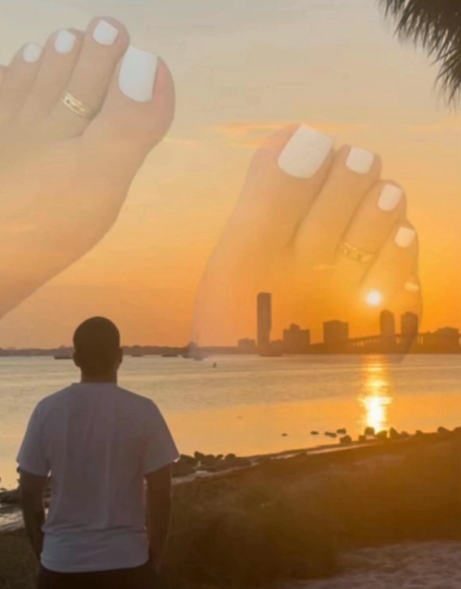 takeopaul's tweet image. just like and keep scrolling
