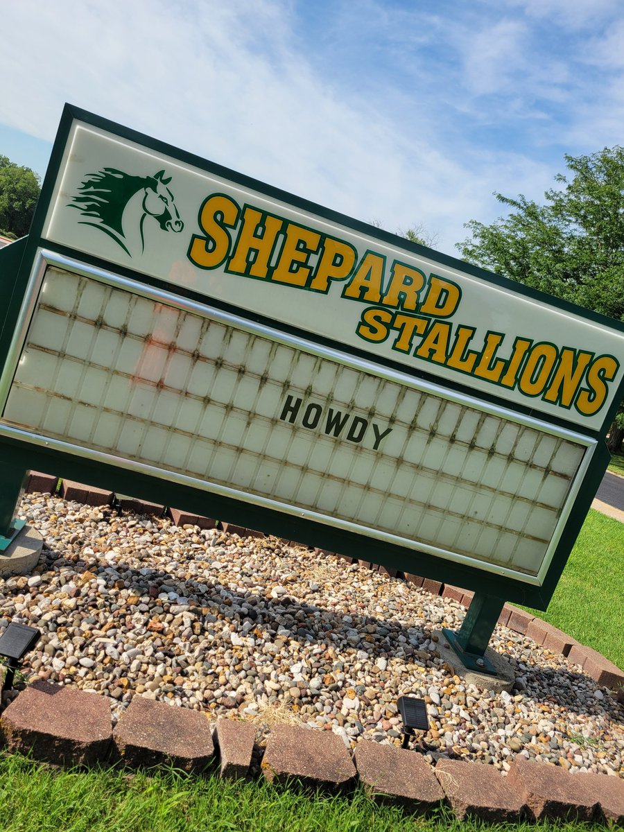 💚SHE💛 Take a 🐎ride✨️✨️✨️ down Shepard and check us out 🤠#bestplacetoworkandlearn