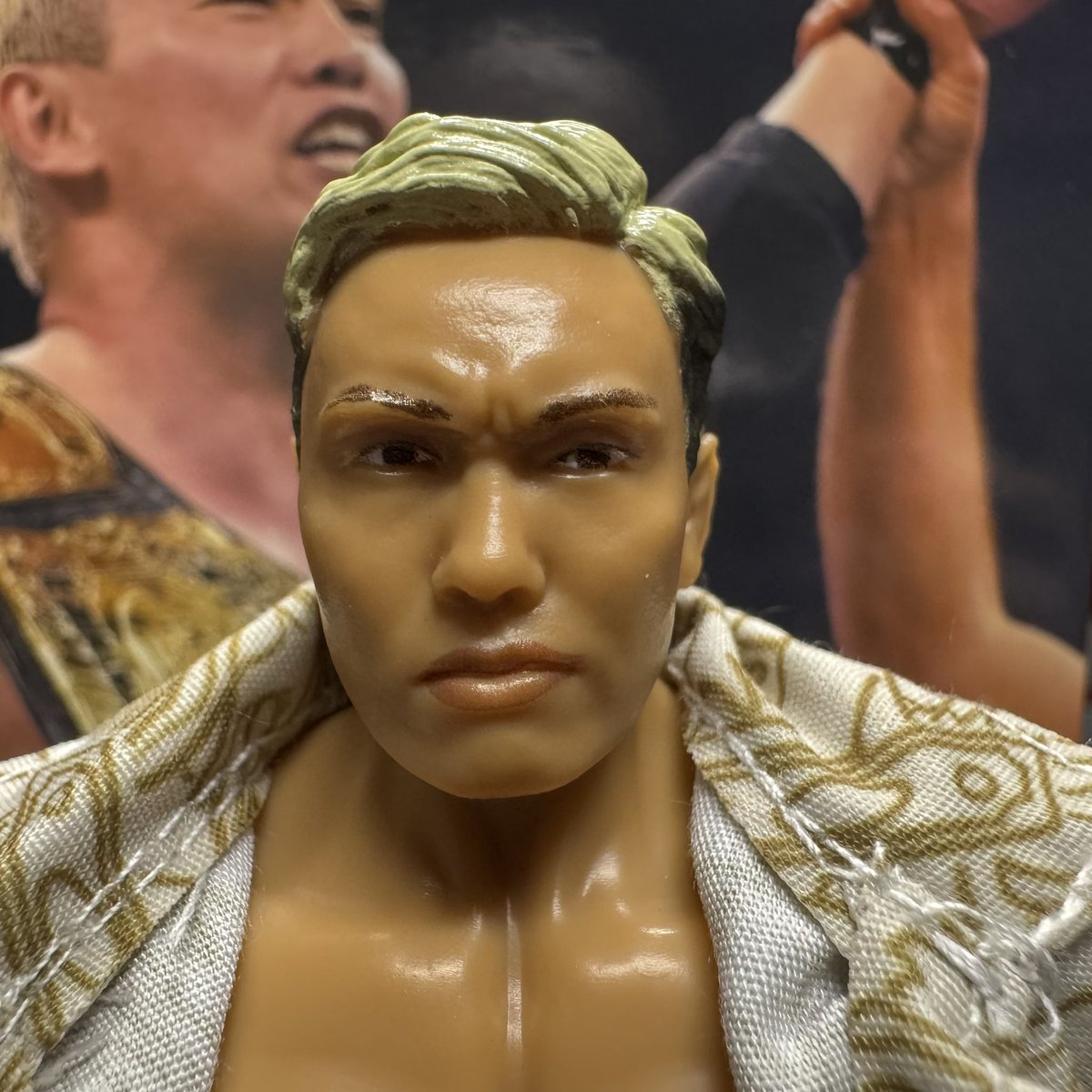 The <a href="/ShopAEW/">ShopAEW.com</a> Exclusive Okada figure arrived today, and man did <a href="/AEWbyJazwares/">AEWbyJazwares</a> nail this one.

Love it.