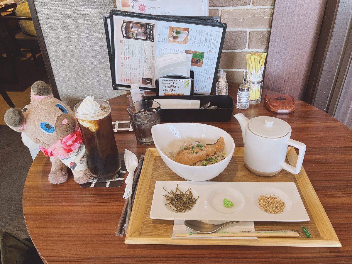 tier1kun's tweet image. きょうはおちゃづけもーにんぐ🍵🐟

いわんこはういんなこーひーぺろぺろ☕️🐶

 #ポケモンのいる生活 #イワンコといっしょ