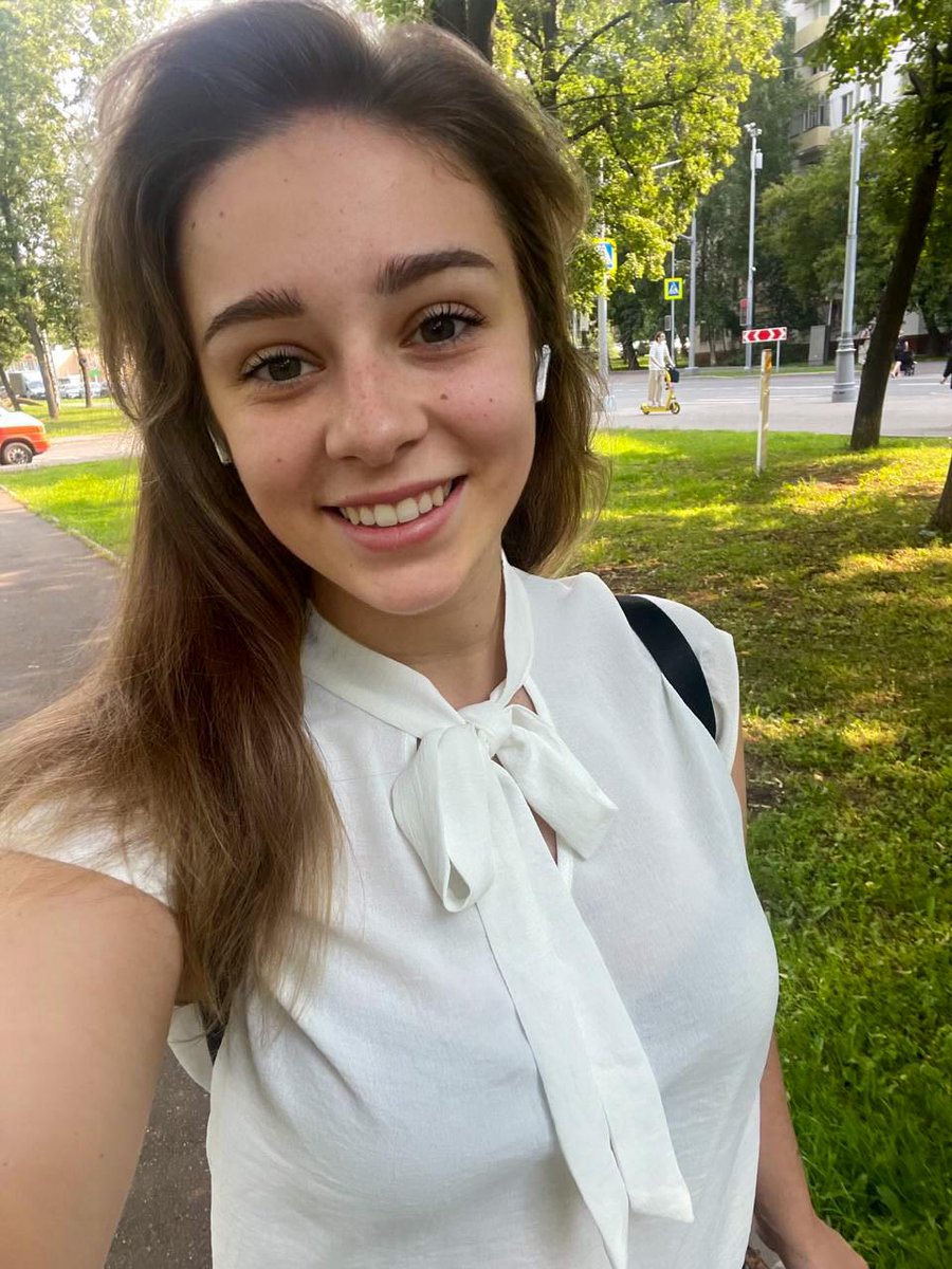 Brynleexx's tweet image. Do men like natural women even if they're small?❤️🤔