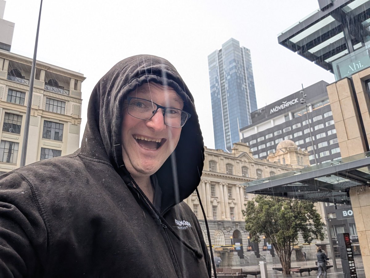 ChemistryKit's tweet image. Kia Ora from Country 99: sunny New Zealand! 🇳🇿