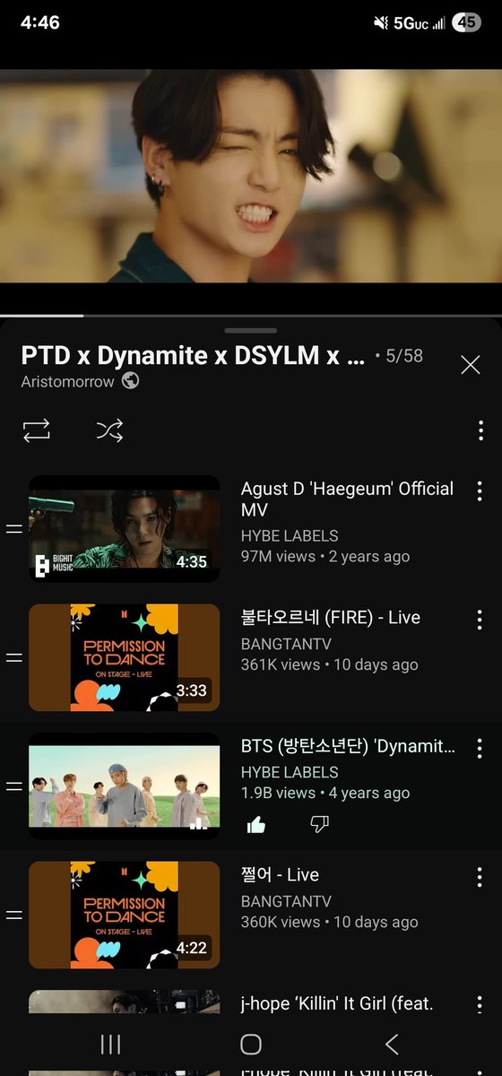 ApoBangPothos7's tweet image. Making dinner and blasting my tones. 
#LikeDynamite #2BxDynamite #DynamiteRoadto2B