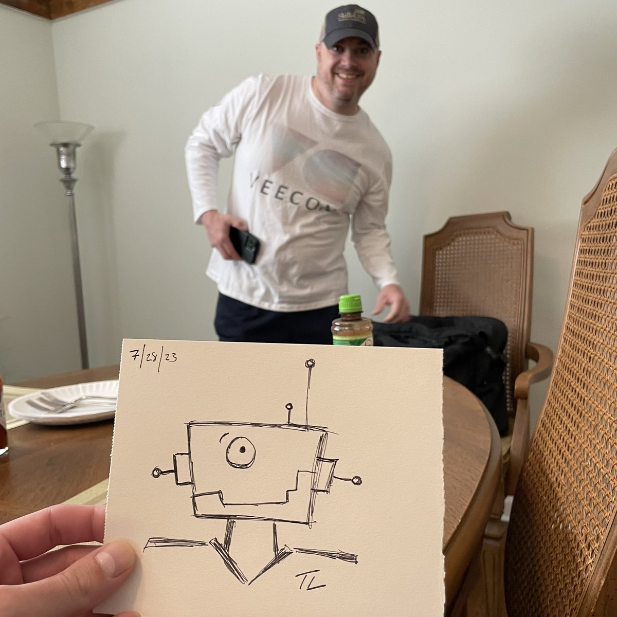 T1MLivingston's tweet image. My wish is that you all find your BOTS
Building something meaningful with the support of people who love you and want to see you win.
This was at The National 2023
The Evolution of the PaperBots is real y'all. Wish I could make it out there to draw them for you all in personβ¦
