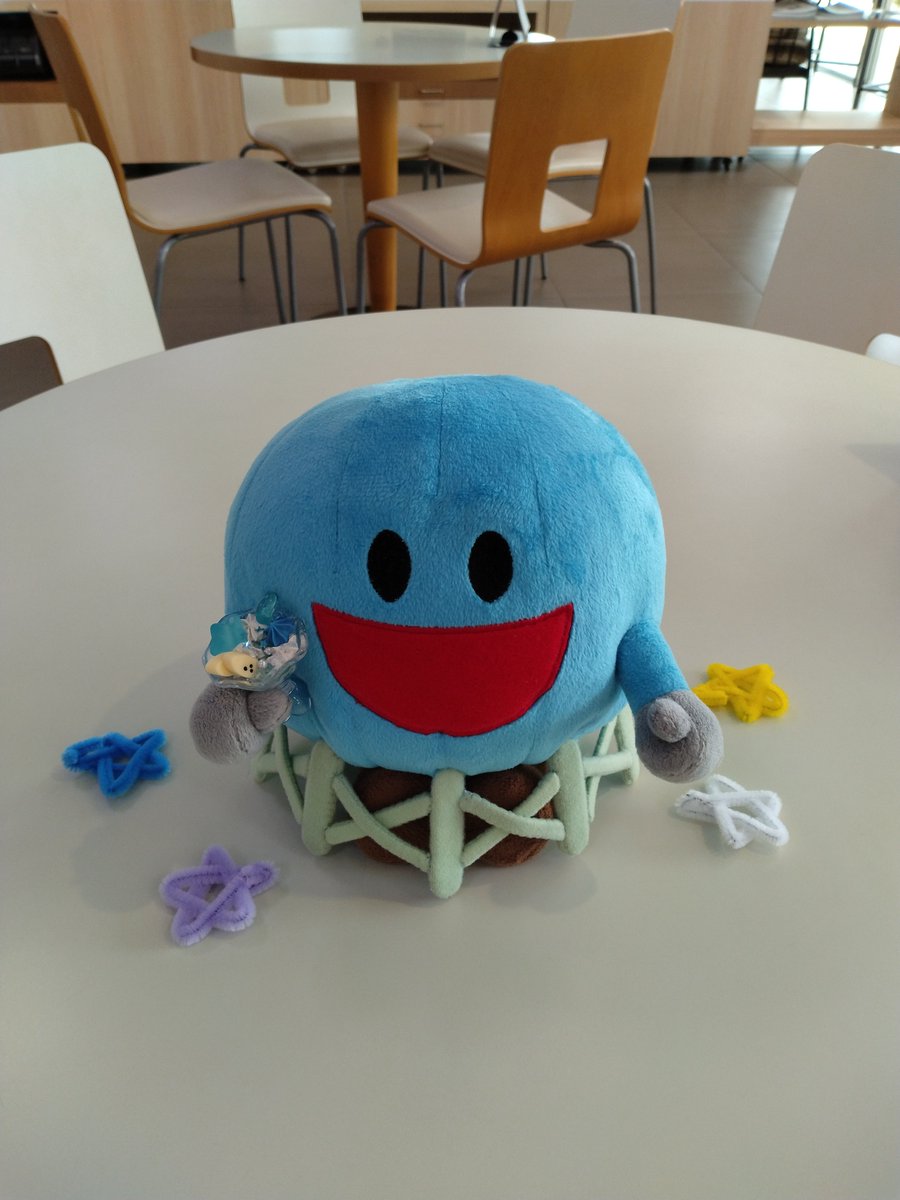 irumagas's tweet image. 🔵今日のいるまるくん🔵
おはようございます☀️
美味しそうなパフェを抱えるいるまるくん🍨☺️
#企業公式が朝の挨拶を言い合う #ゆるキャラ #入間ガス #いるまるくん #企業キャラ #ぬい撮り