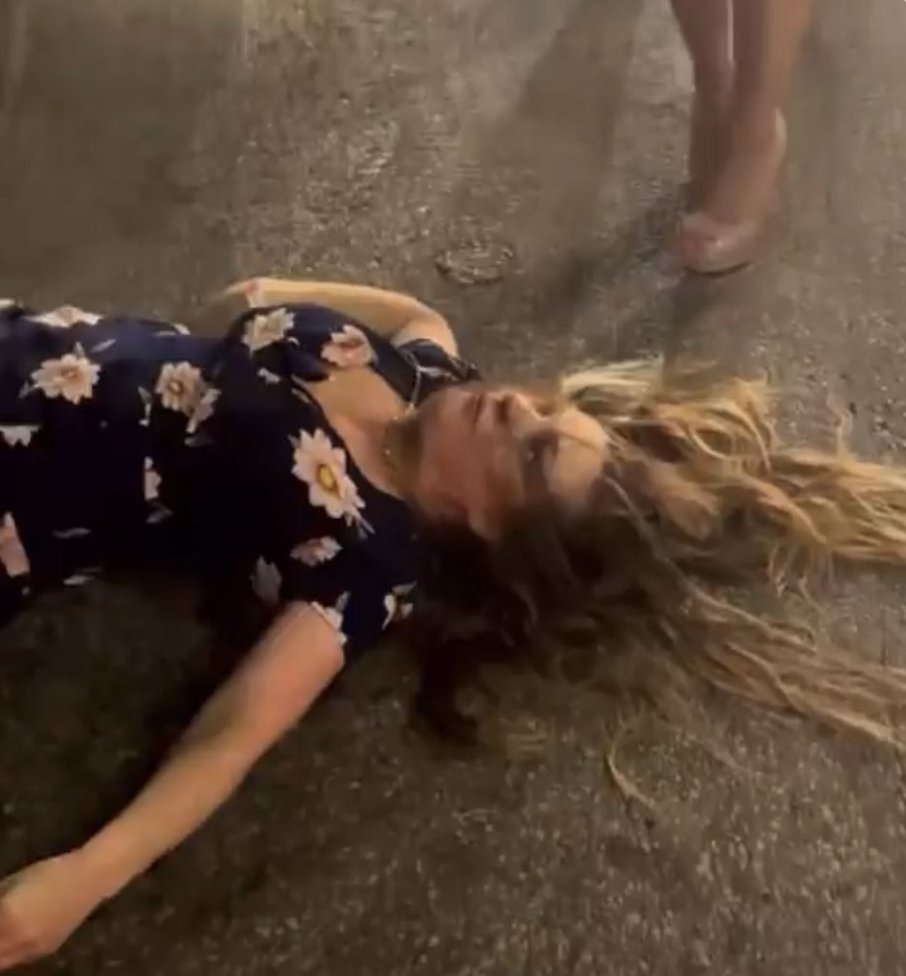 B7frankH's tweet image. What happened in Cincinnati justified our thesis over again.

It wasn&apos;t a simple fight, it was a organized hate crime and most importantly a clear organized lynching attempt to white people.

After reviewing the video of the Cincinnati brawl, I count 32 head stomps on the male…